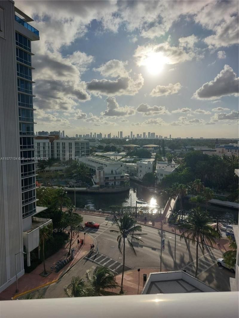 2401 Collins Ave, Unit 1107, Miami Beach, FL 33140 Photo