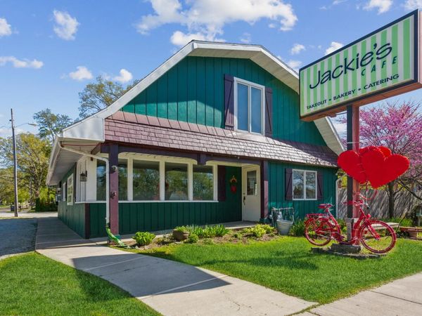 801 W Buffalo Street, New Buffalo, MI 49117