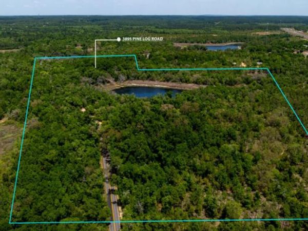 3985 Pine Log Road, Chipley, FL 32428