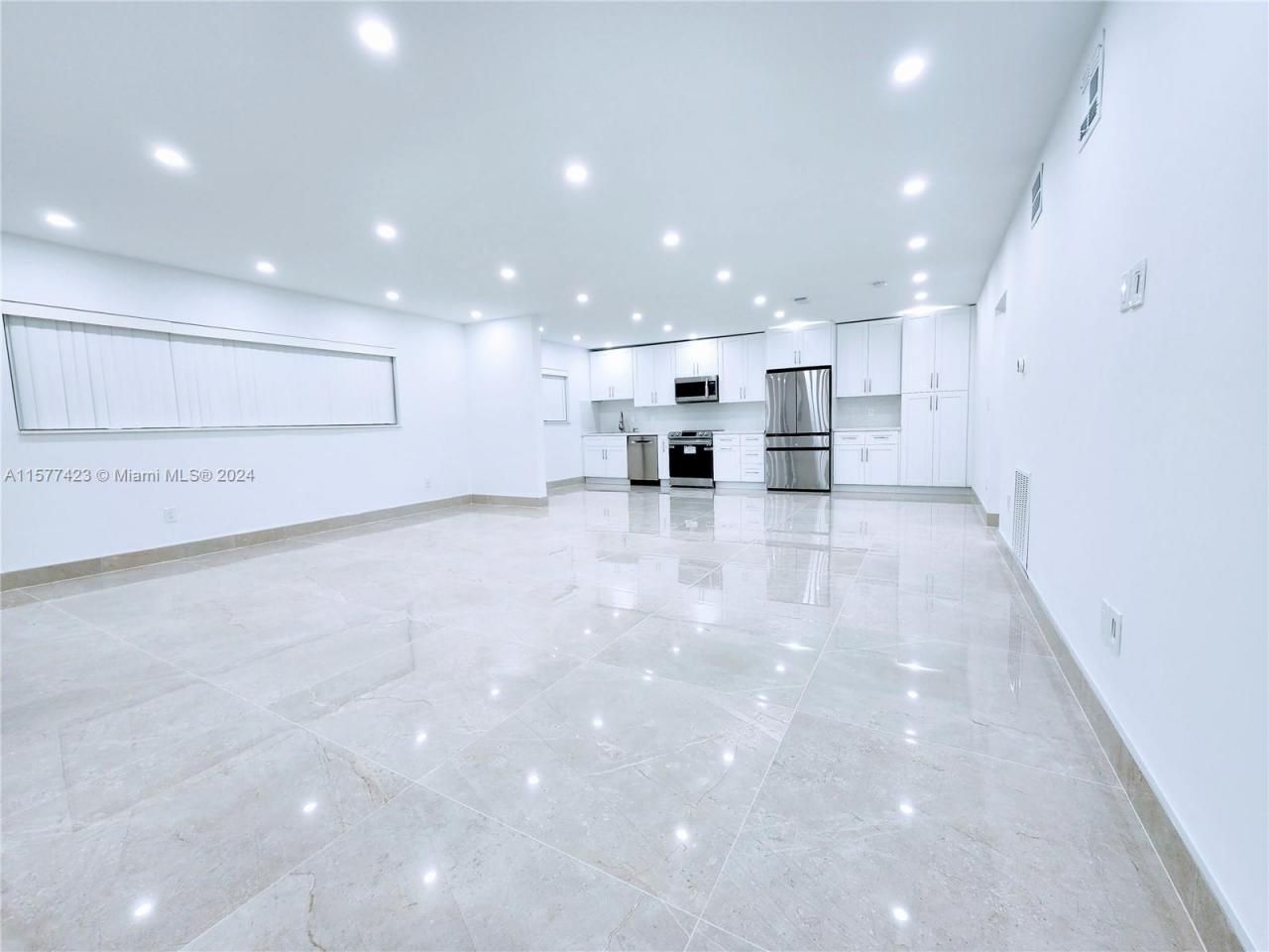 11930 NE 19th Dr, Unit 3, North Miami, FL 33181 Photo