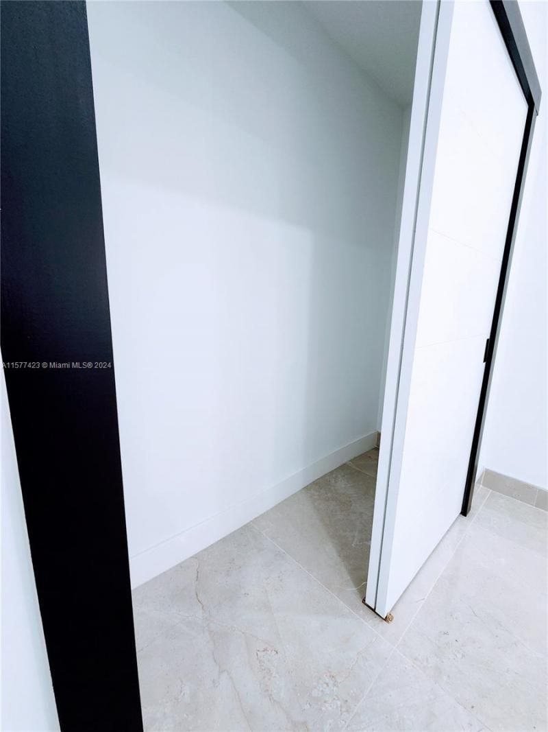 11930 NE 19th Dr, Unit 3, North Miami, FL 33181 Photo