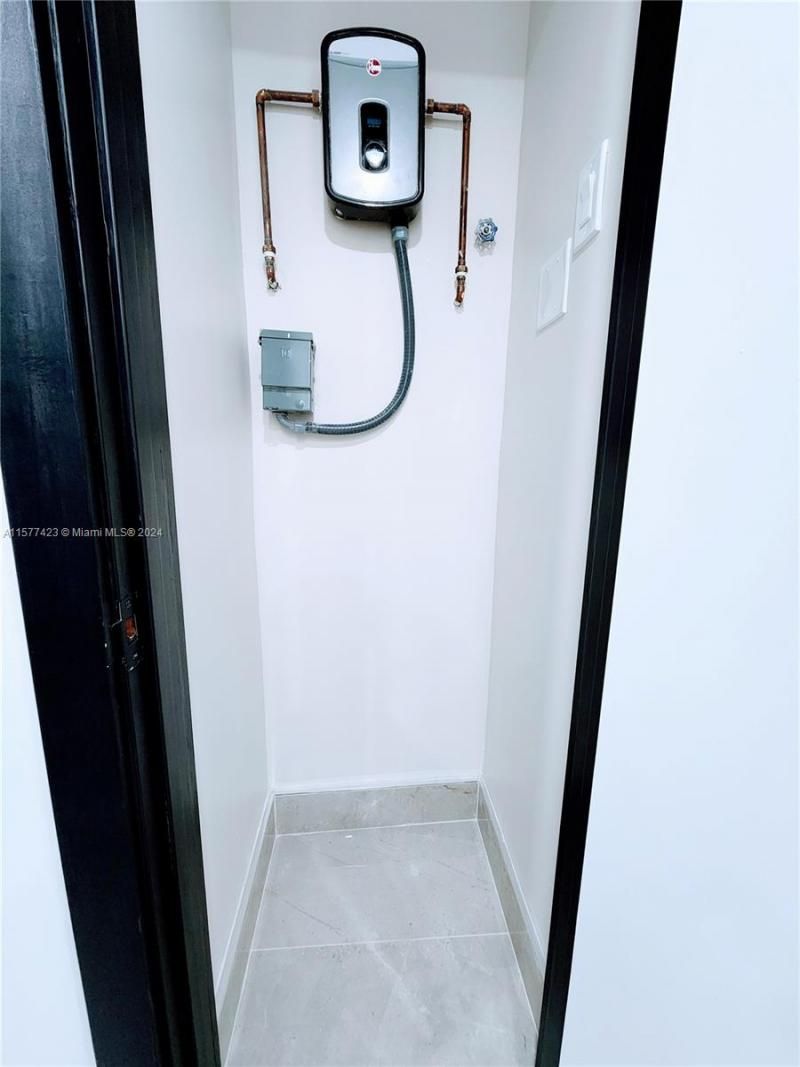 11930 NE 19th Dr, Unit 3, North Miami, FL 33181 Photo