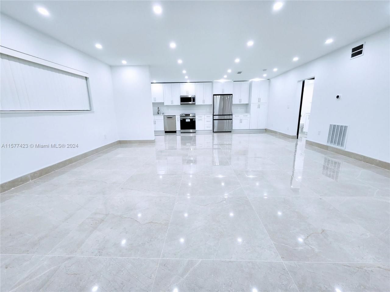 11930 NE 19th Dr, Unit 3, North Miami, FL 33181 Photo