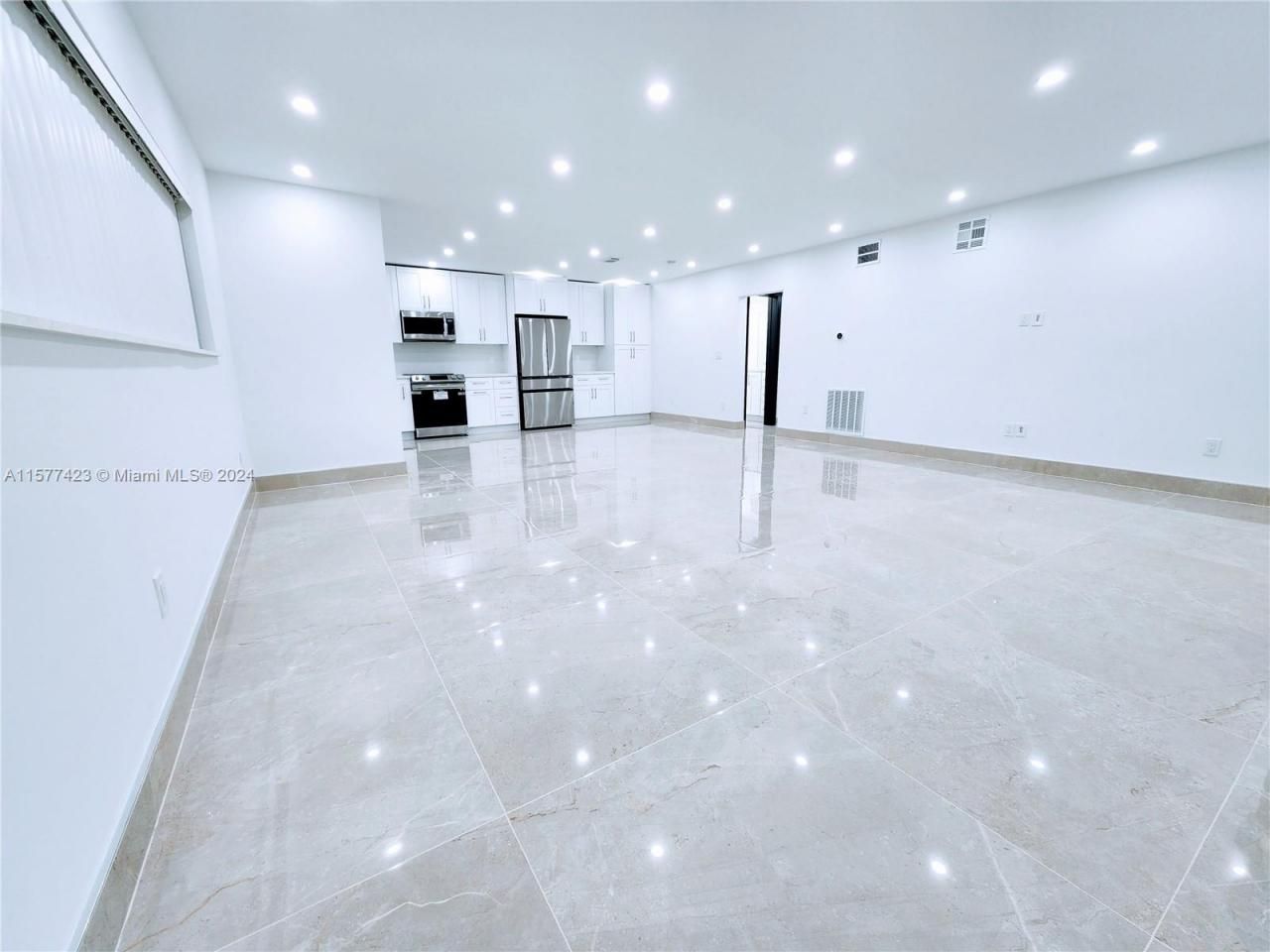 11930 NE 19th Dr, Unit 3, North Miami, FL 33181 Photo