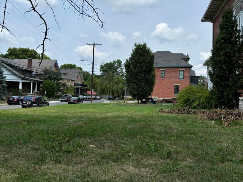 838 Bryden Road, Columbus, OH 43205 Photo 2