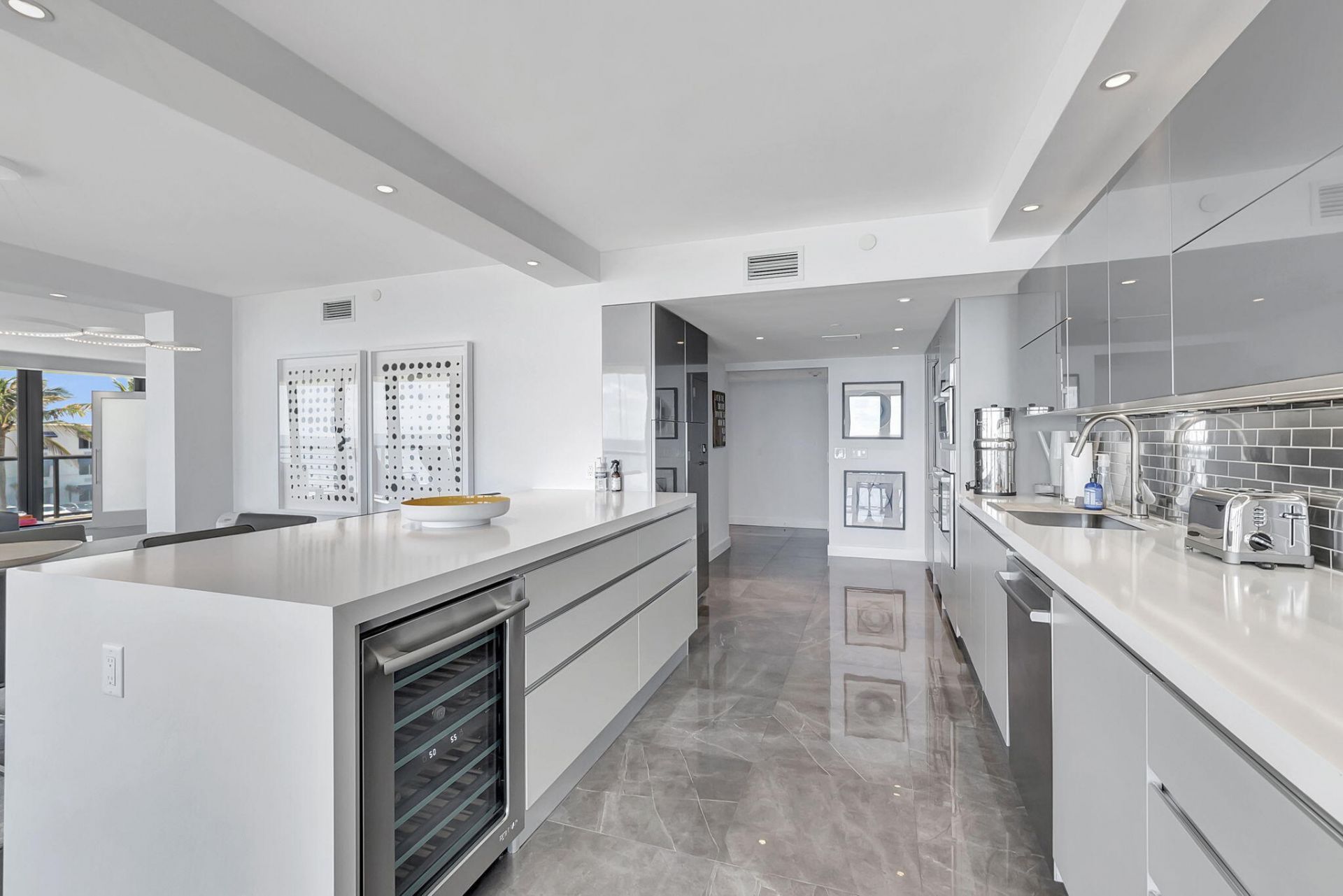 2727 S Ocean Boulevard, Unit 403, Highland Beach, FL 33487 Photo