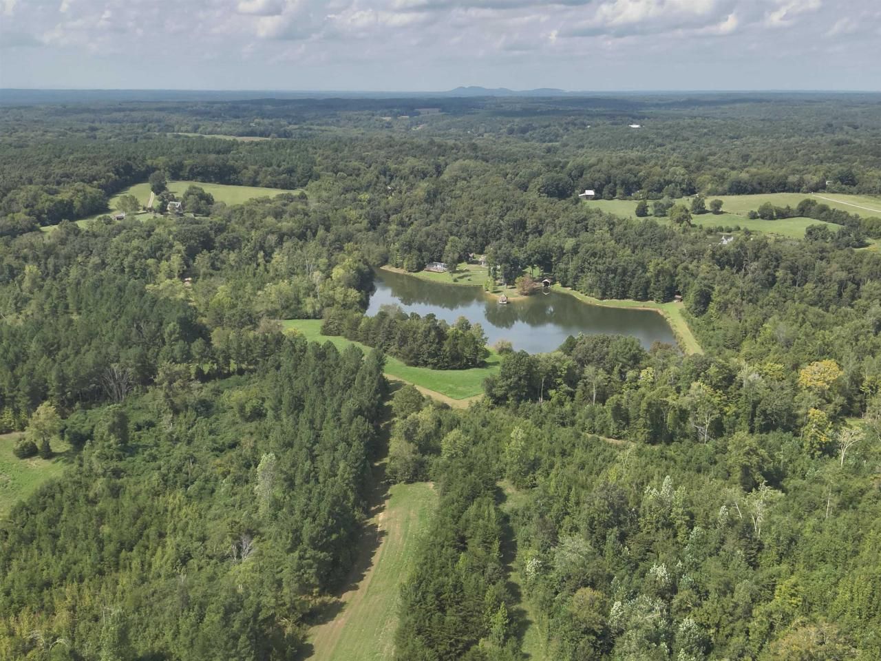 230 KELLY LN, FARMVILLE, VA 23901