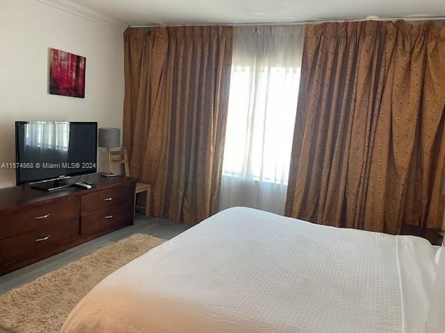 6345 Collins Ave, Unit 437, Miami Beach, FL 33141 Photo