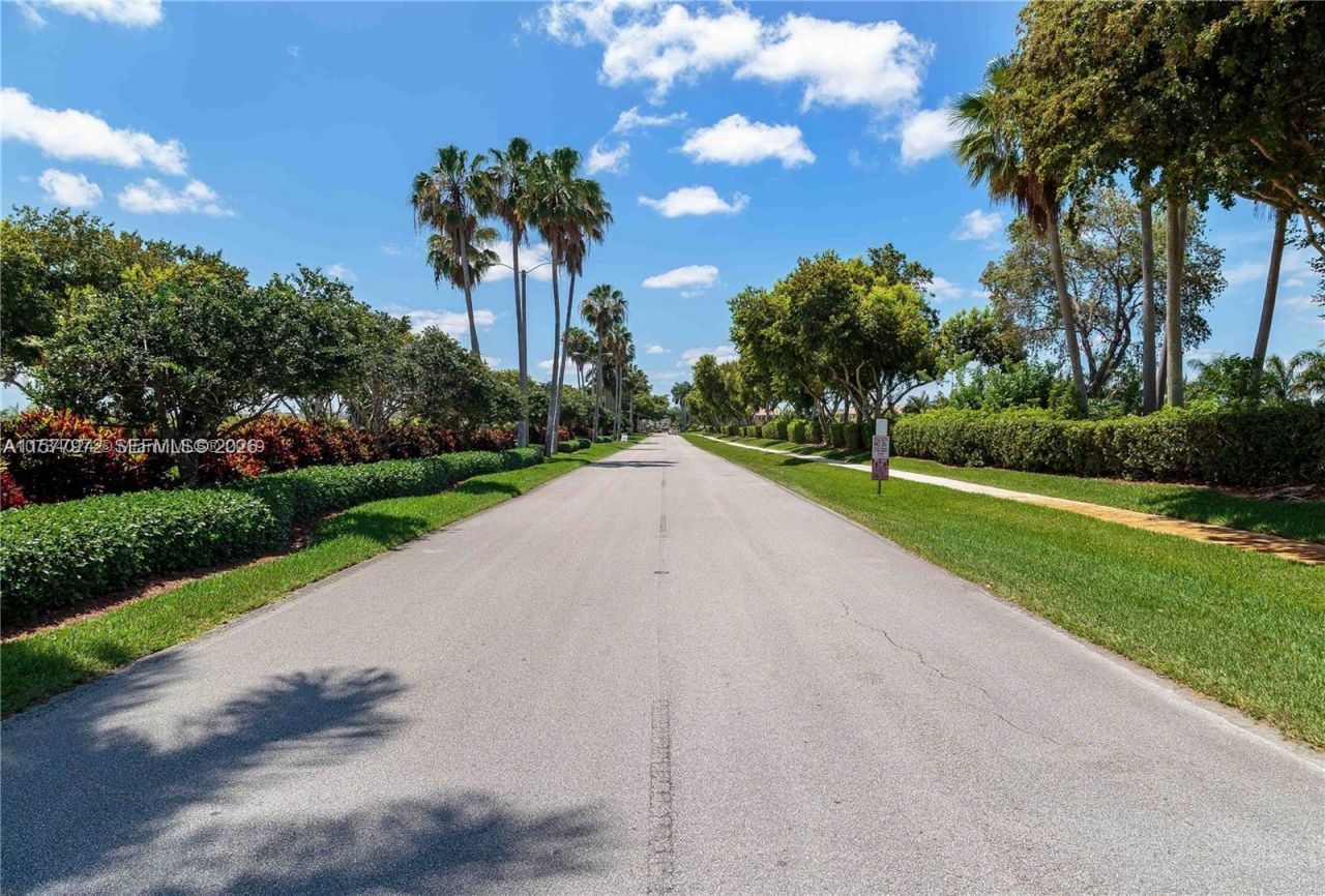 2008 SE 26th Ln, Unit 204, Homestead, FL 33035 Photo