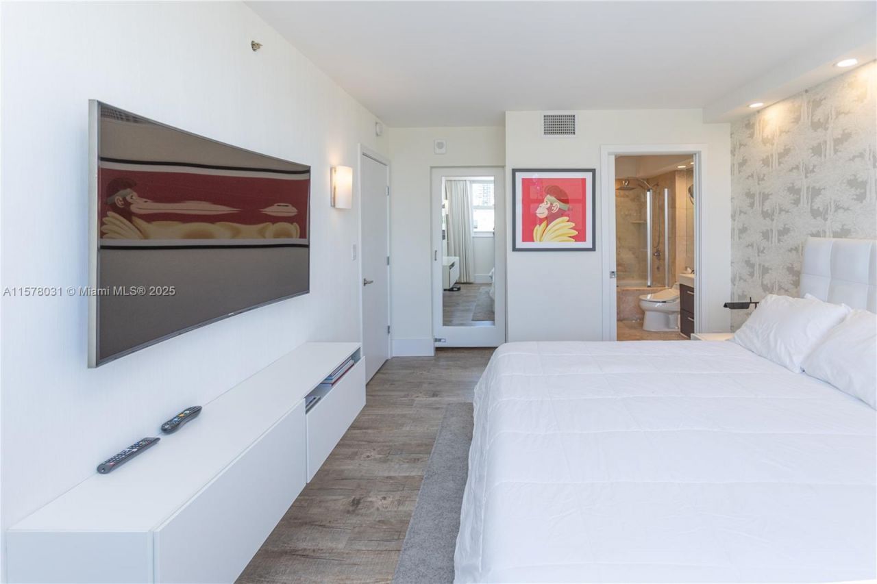 90 Alton Rd, Unit 1411, Miami Beach, FL 33139 Photo