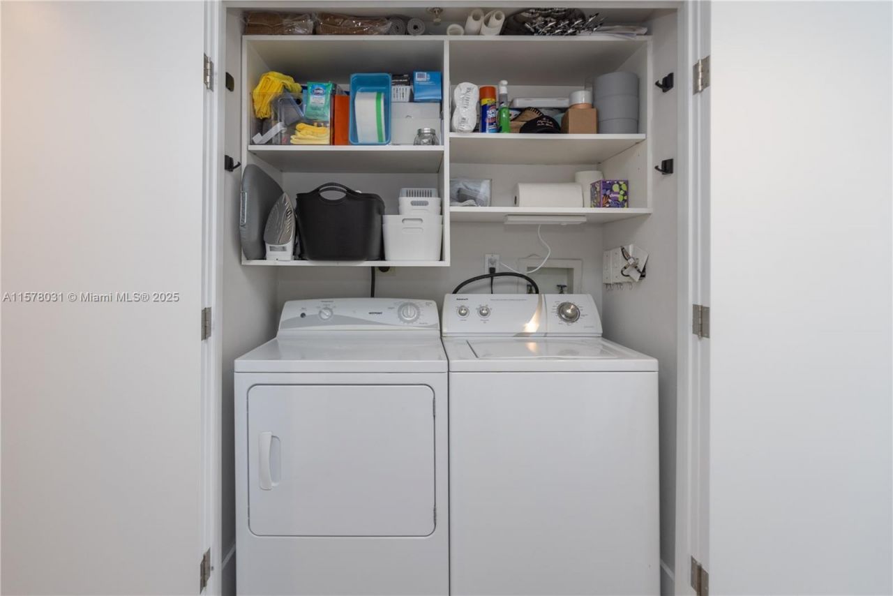 90 Alton Rd, Unit 1411, Miami Beach, FL 33139 Photo