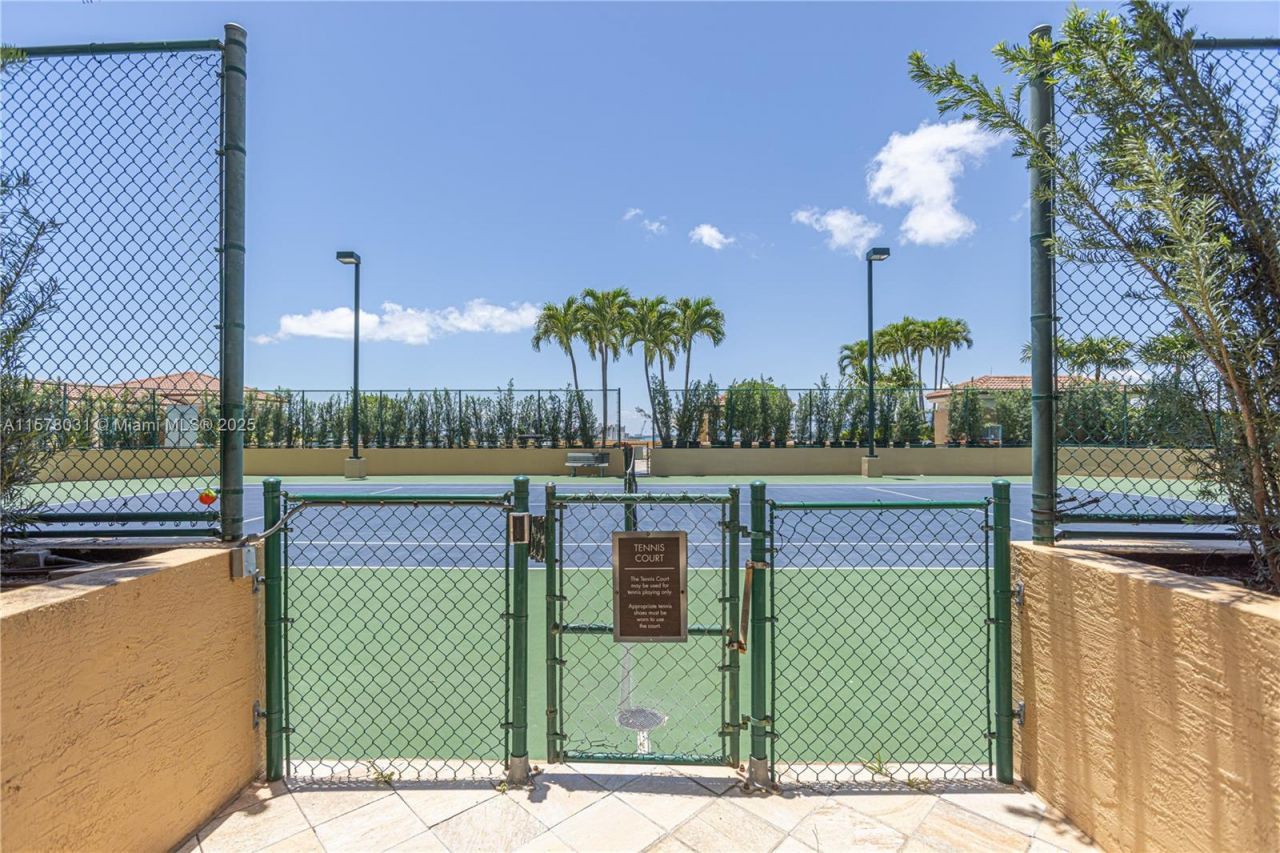 90 Alton Rd, Unit 1411, Miami Beach, FL 33139 Photo