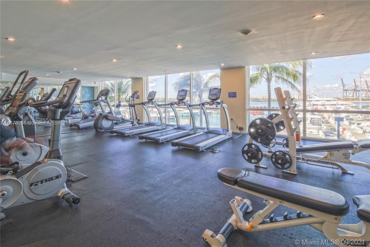 90 Alton Rd, Unit 1411, Miami Beach, FL 33139 Photo