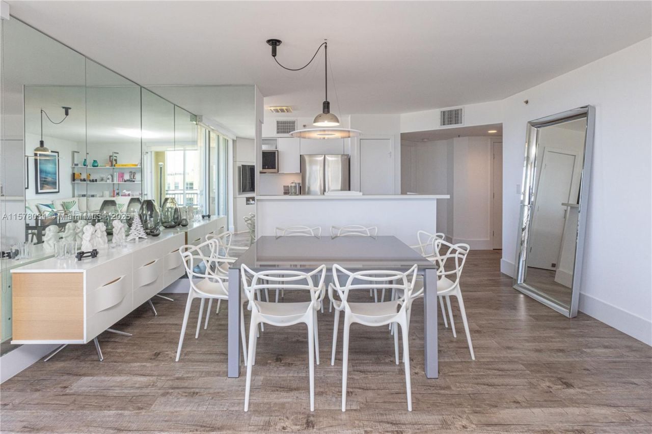 90 Alton Rd, Unit 1411, Miami Beach, FL 33139 Photo