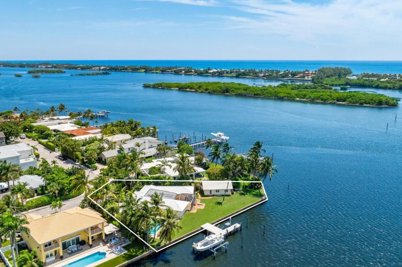 8026 Flagler Court, West Palm Beach, FL 33405 Photo