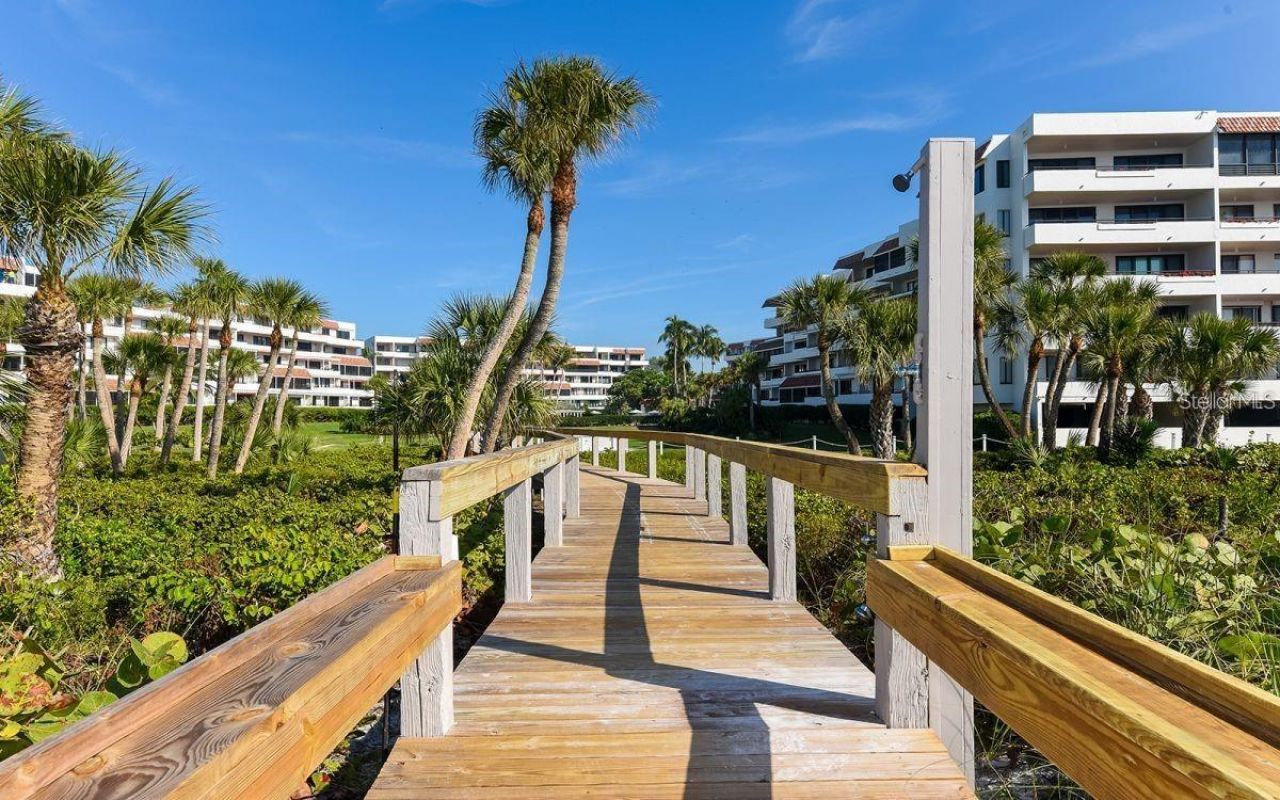 1465 Gulf Of Mexico Drive, Unit 504, Longboat Key, FL 34228 Photo
