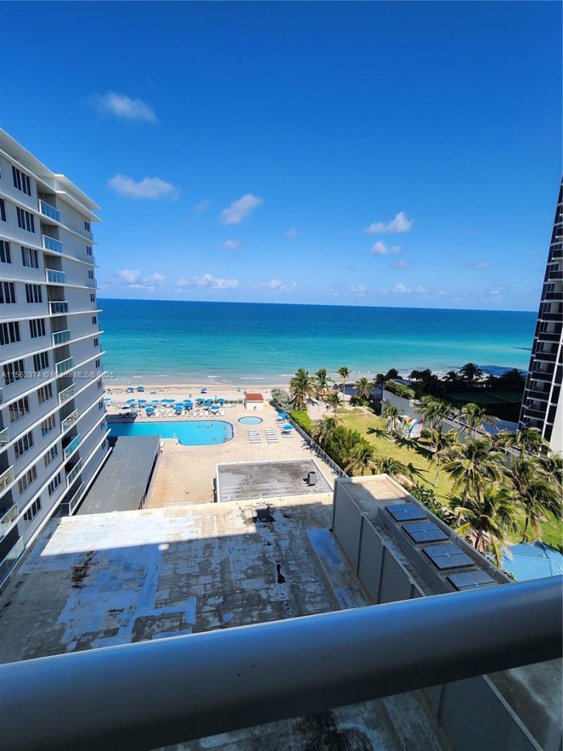 19201 Collins Ave, Unit 846, Sunny Isles Beach, FL 33160 Photo