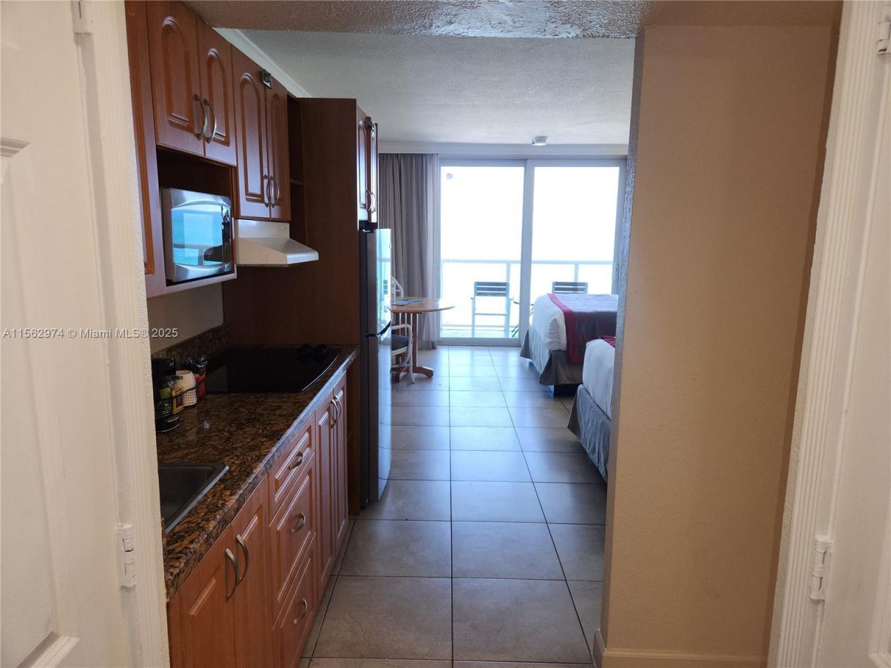 19201 Collins Ave, Unit 846, Sunny Isles Beach, FL 33160 Photo