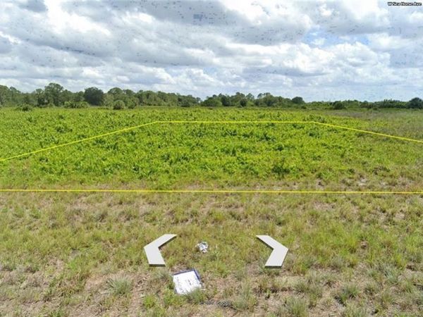 255 Manhattan AVE, LABELLE, FL 33935