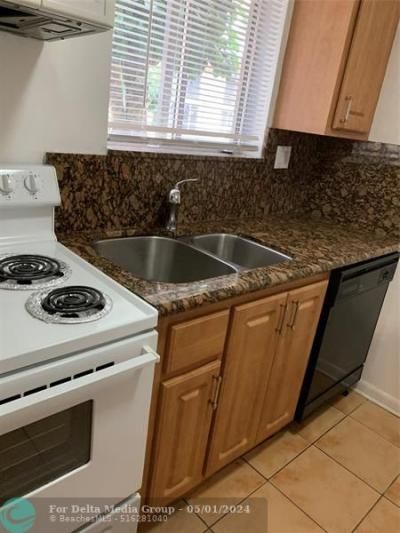 Please Call For Address, Unit 106, West Palm Beach, FL 33415 Photo