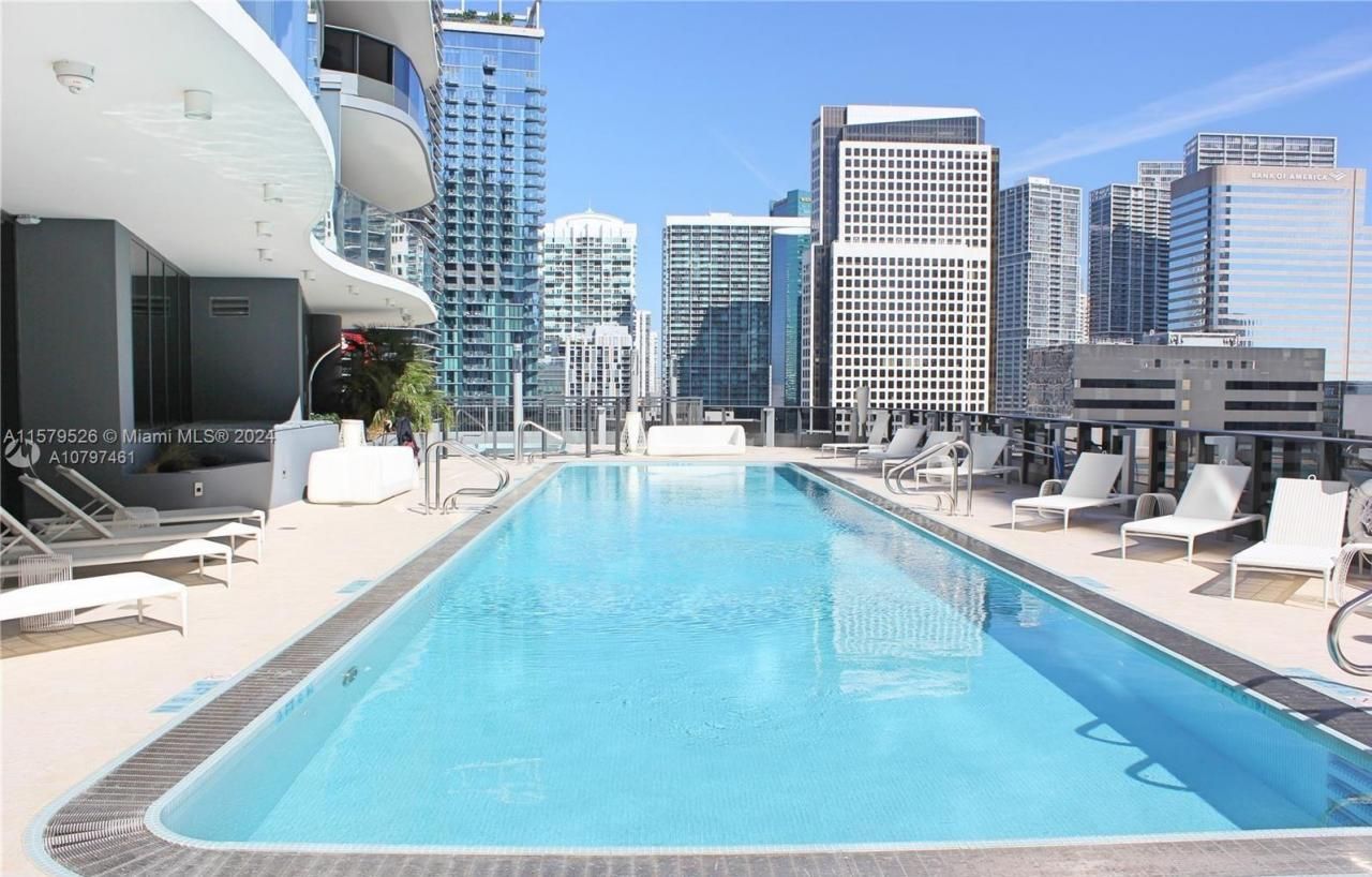 1000 Brickell Plz, Unit 1811, Miami, FL 33131 Photo