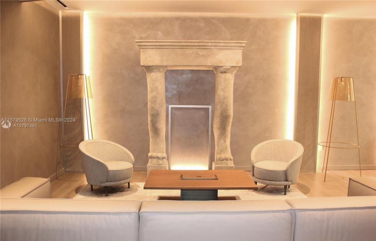 1000 Brickell Plz, Unit 1811, Miami, FL 33131 Photo