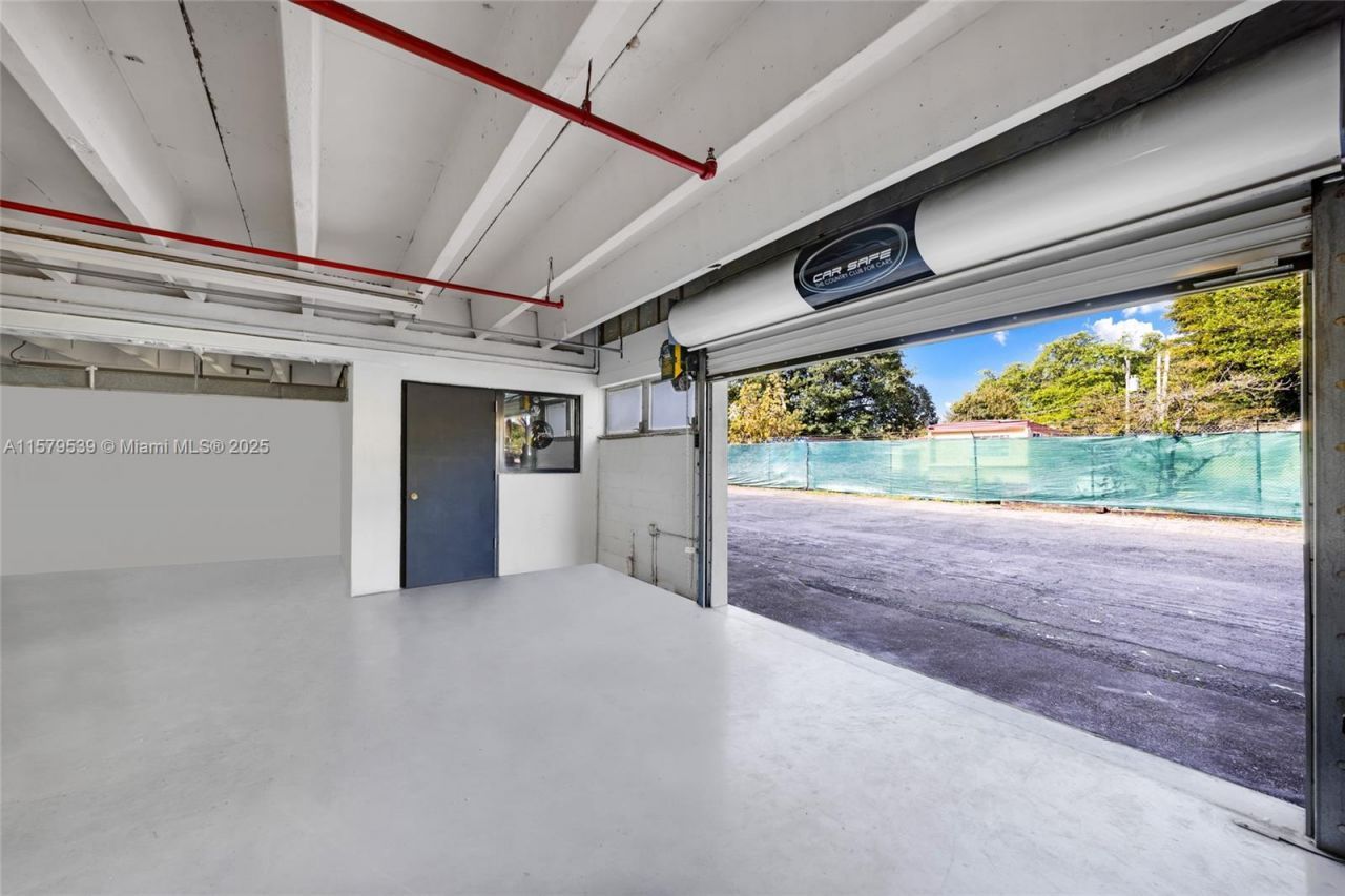 3480 NW 41st Street, Miami, FL 33142 Photo