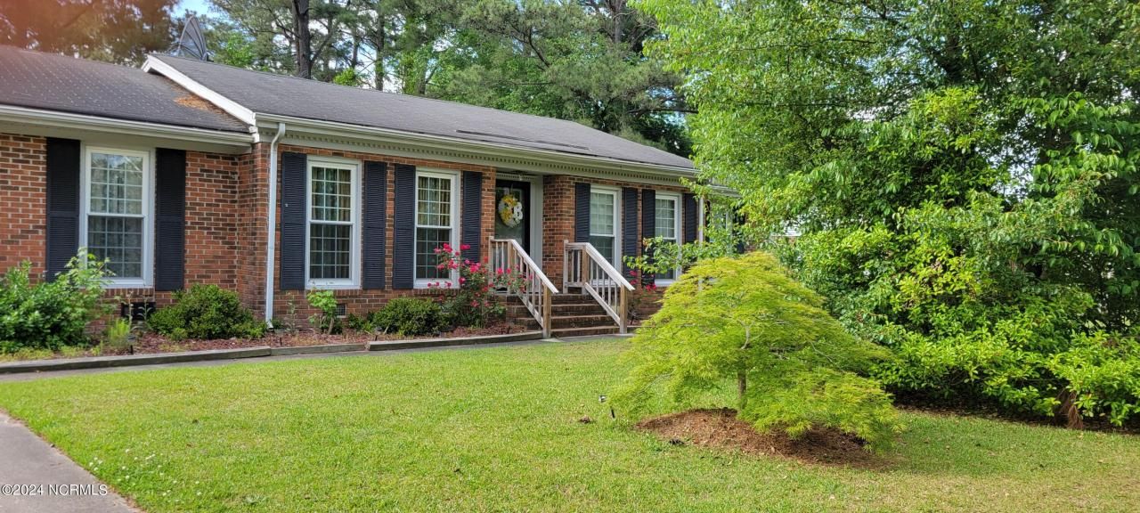 210 Pearl Drive, Greenville, NC 27834 Main Photo