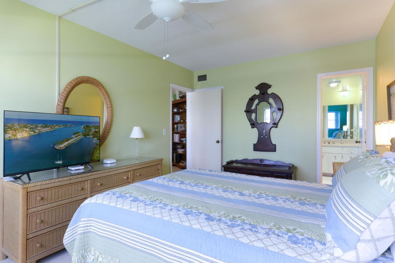 28 Yacht Club Drive, Unit 109, North Palm Beach, FL 33408 Photo