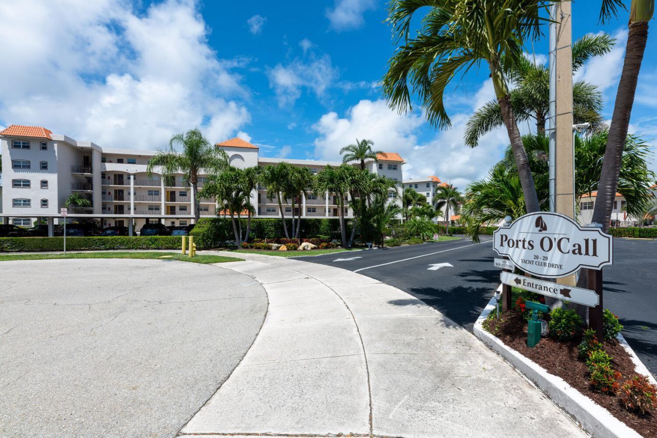28 Yacht Club Drive, Unit 109, North Palm Beach, FL 33408 Photo