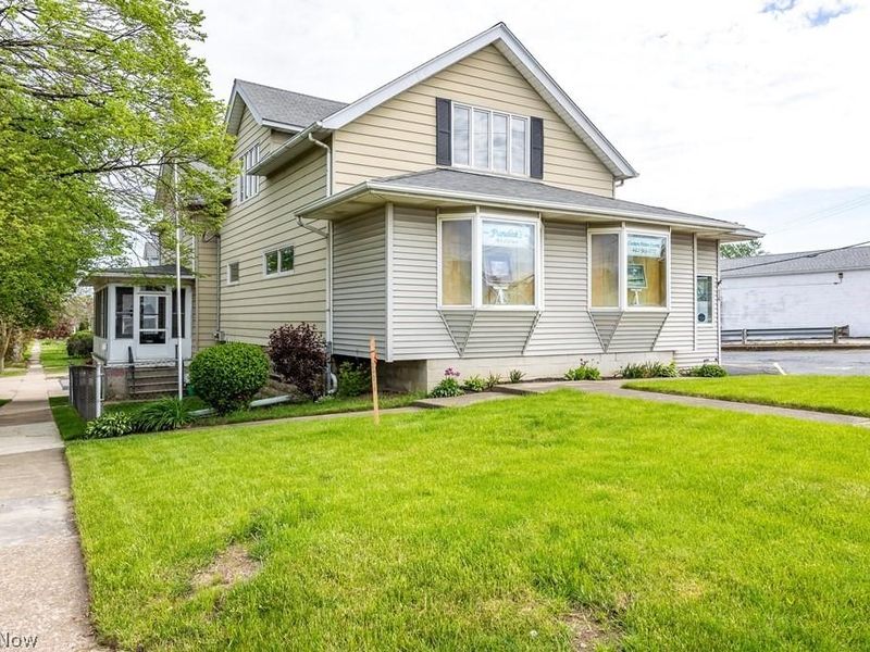 436 Cleveland Street, Elyria, OH 44035 Photo 3