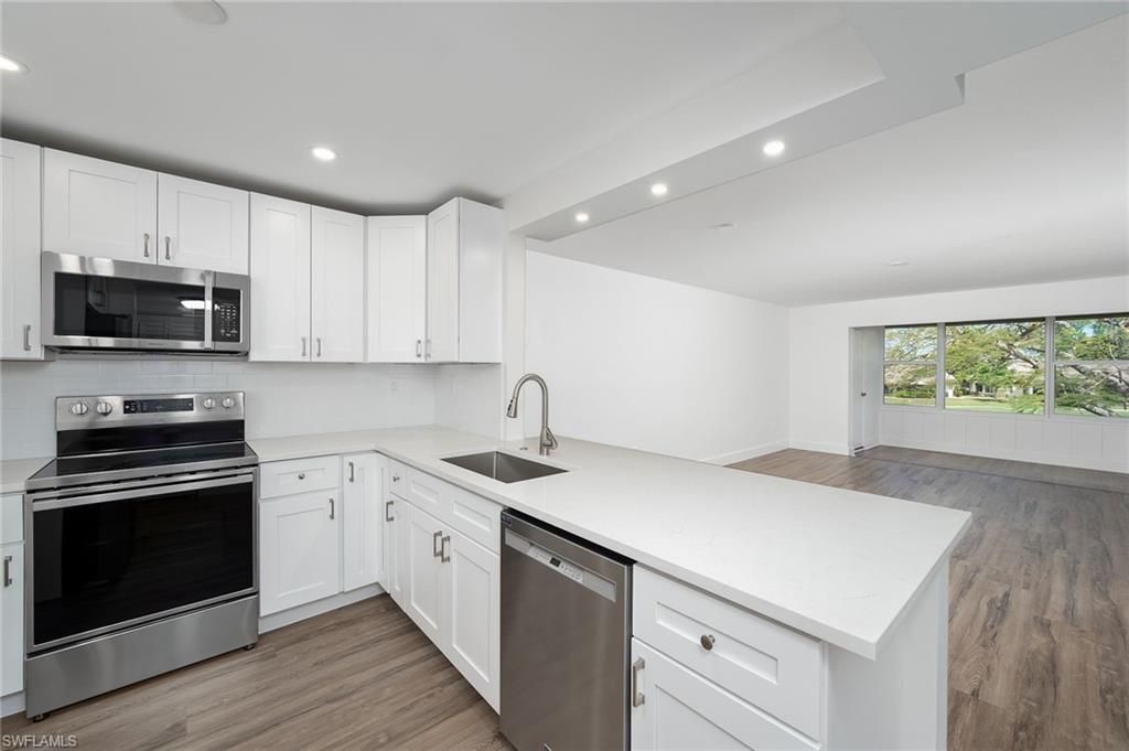 6102 Augusta Dr, Unit 210, Fort Myers, FL 33907 Photo