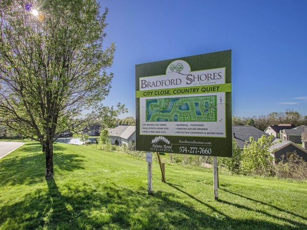 18008 Erin Court, South Bend, IN 46637