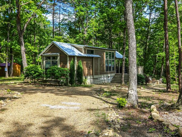 512 Deer Lick Trail, Monteagle, TN 37356