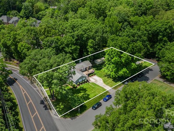 6200 Old Providence Road, Charlotte, NC 28226