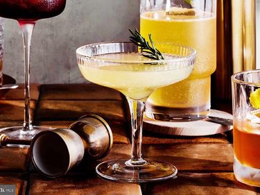 DAUPHIN CO. RESTAURANT TURN KEY W/ LIQUOR LICENSE, HARRISBURG, PA 17101