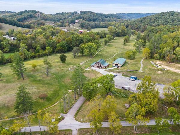 9701 Meade Springer, Ashland, KY 41102