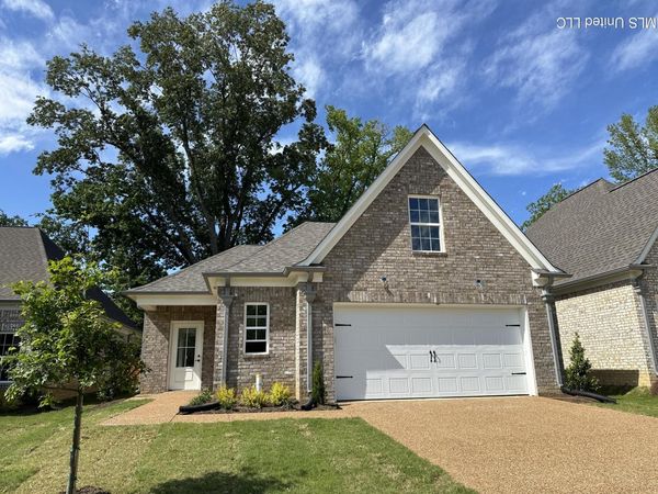 300 Flower Garden Drive, Southaven, MS 38671