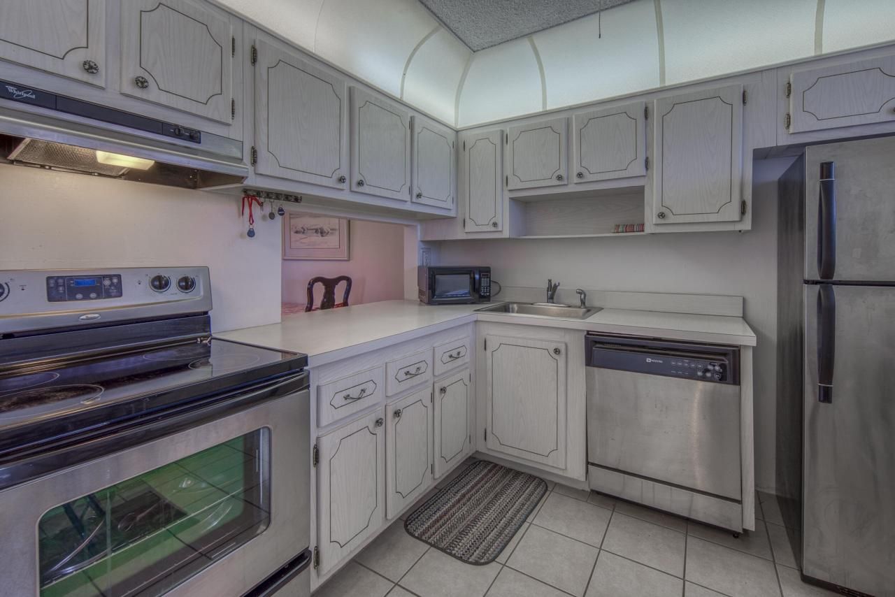 2682 Garden Drive S, Unit 301, Lake Worth, FL 33461 Photo