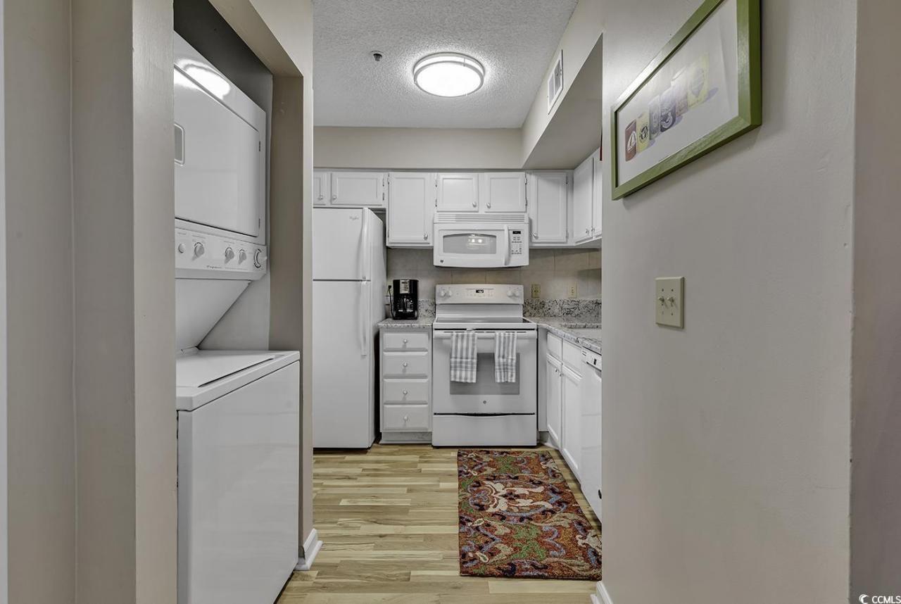 4601 Greenbriar Dr. Photo 4