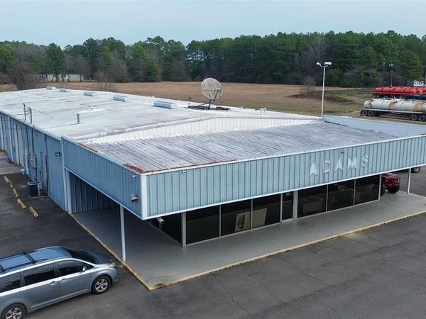 2002 Main, Logansport, LA 71049