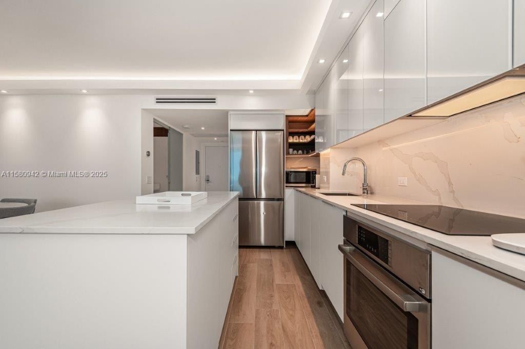 2301 Collins Ave, Unit 837, Miami Beach, FL 33139 Photo