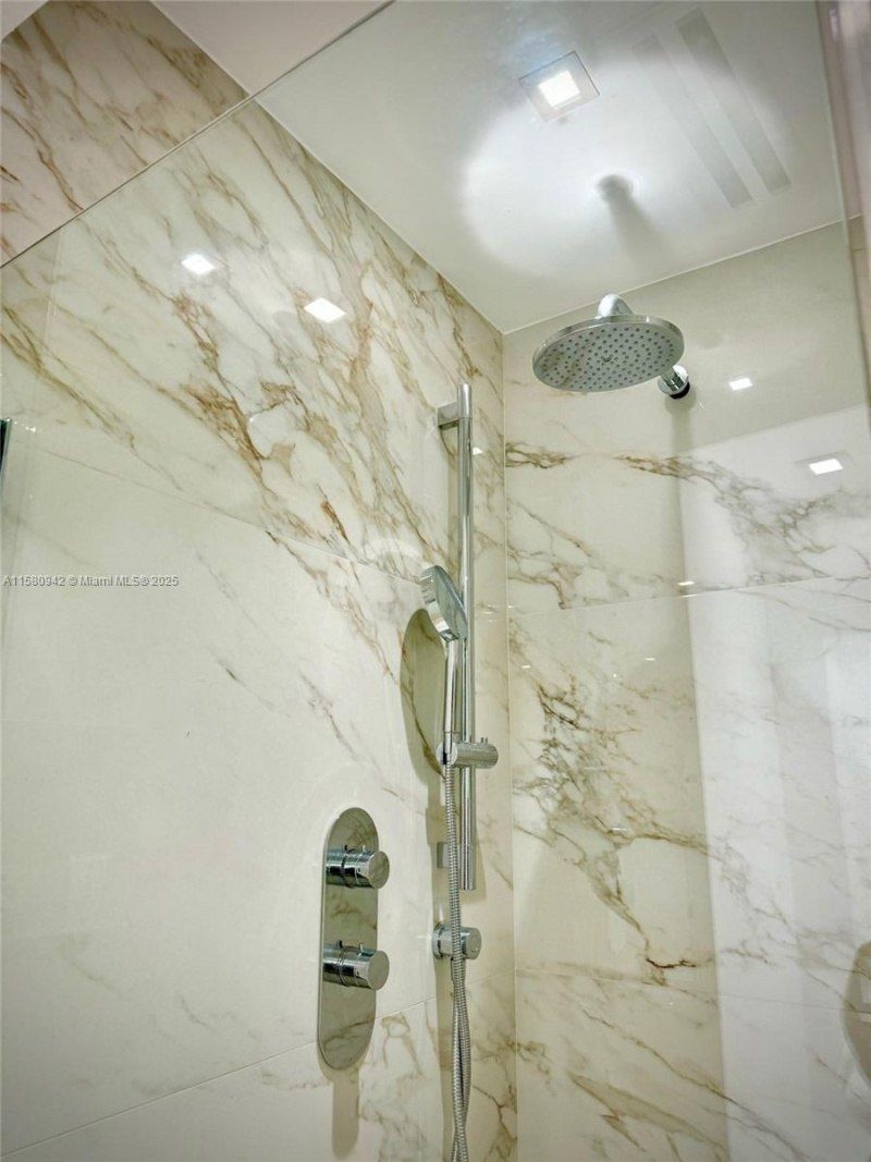 2301 Collins Ave, Unit 837, Miami Beach, FL 33139 Photo