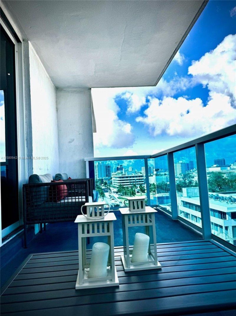 2301 Collins Ave, Unit 837, Miami Beach, FL 33139 Photo