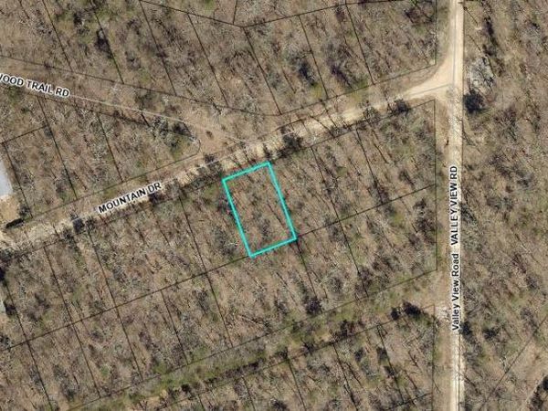 000 Mountain Drive, Merriam Woods, MO 65740