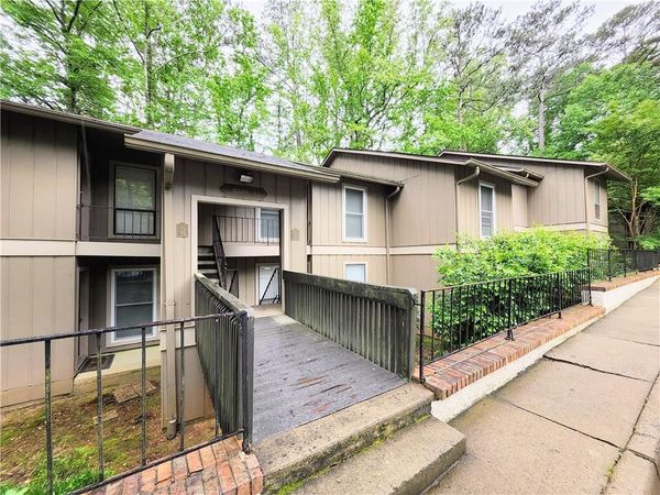 8740 Roswell Road, Unit 9D, Atlanta, GA 30350