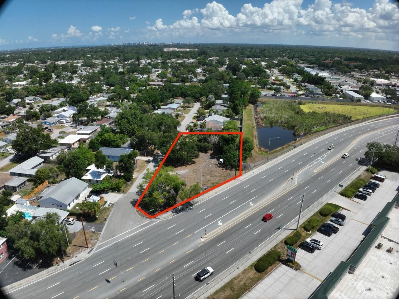 Albert Place, Sarasota, FL 34231 Photo