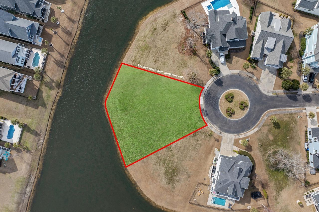 8016 East Bay Ct. Photo 24