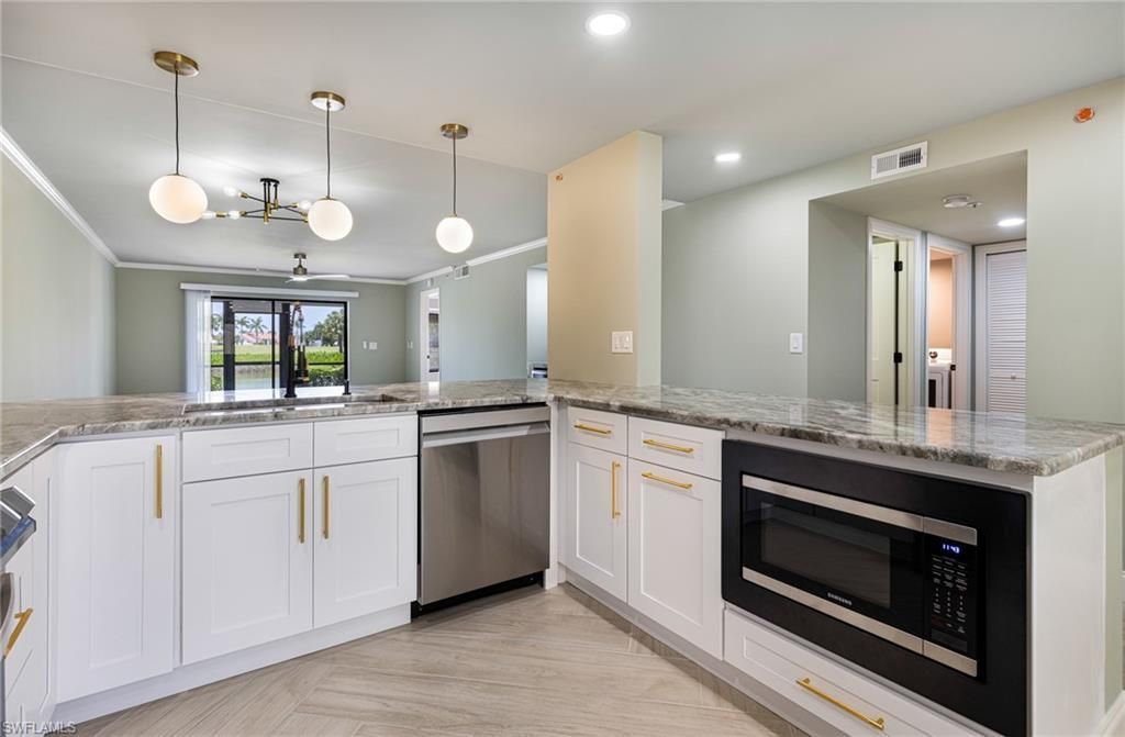 16380 Kelly Cove Dr, Unit 301, Fort Myers, FL 33908 Photo