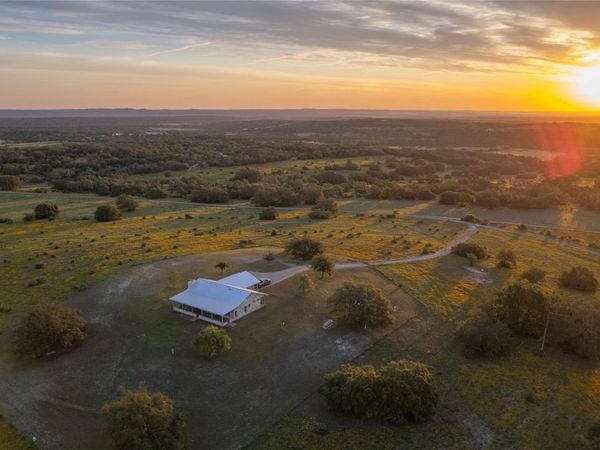 5271 W Us Highway 290, Hye, TX 78635